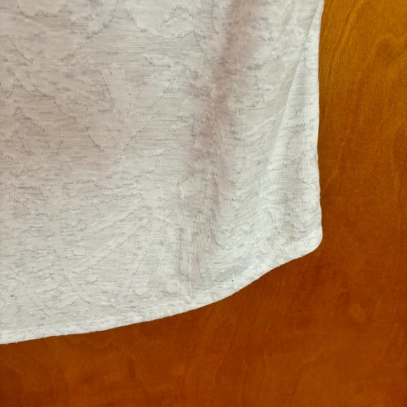 Simply Vera Vera Wang Women’s White Floral Short Sleeve Top PXS - Picture 13 of 13